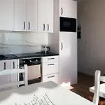 Central Beach Apartment 公寓