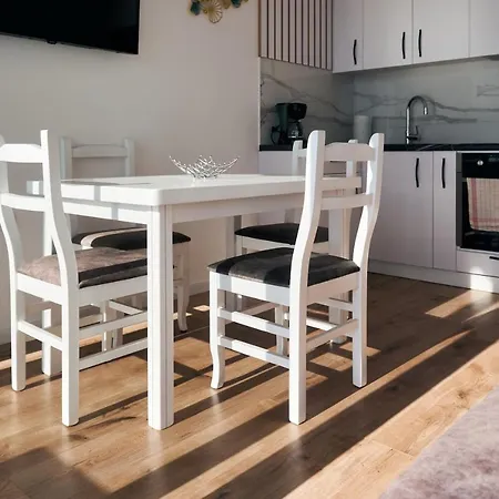 Central Beach Apartment Saranda