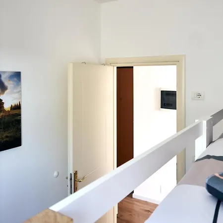 Central Beach Apartment *