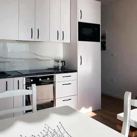 Central Beach Apartment Lägenhet