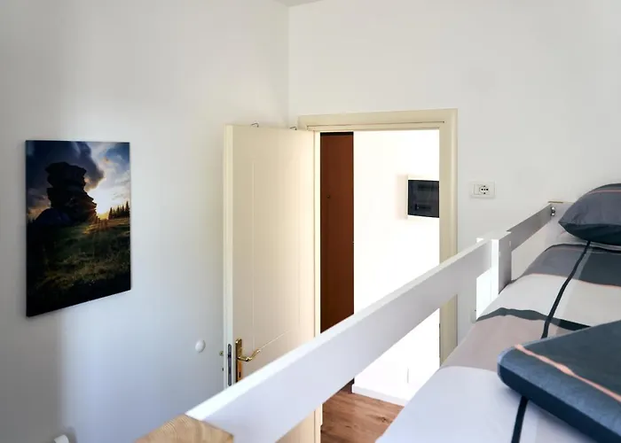 Central Beach Apartment *