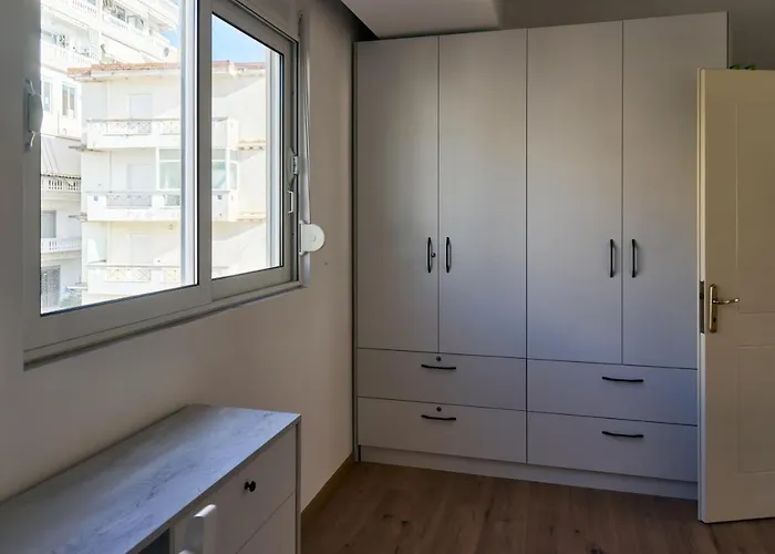 Central Beach Apartment *